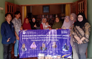 Upaya Meningkatkan Ekonomi Lokal, PkM UNDIRA Melibatkan Pelaku UKM dan Warga Desa Cogreg, Parung, Kab. Bogor